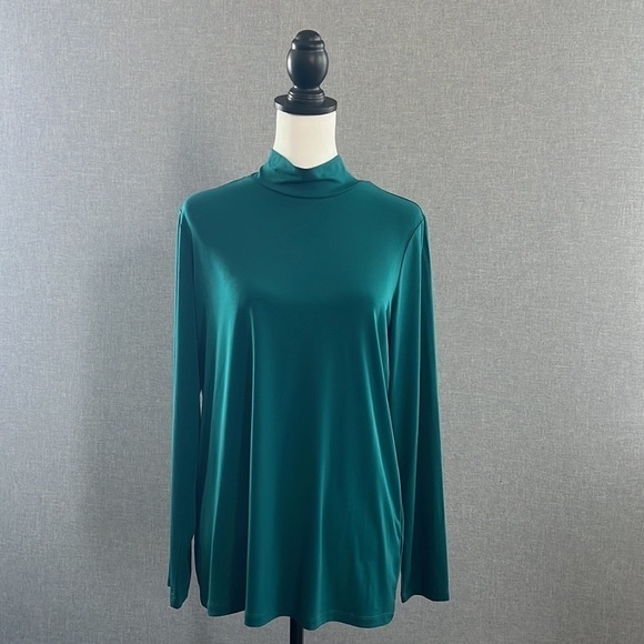 THREE Halston Essentials Turtlenecks - Large - Picture 3 of 5